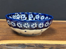 Load image into Gallery viewer, Bowl, Scalloped - Snowman
