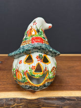 Load image into Gallery viewer, Pumpkin, Jack O'Lantern Kalich - Wizard in the Pumpkin Patch
