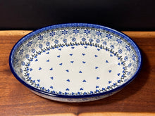 Load image into Gallery viewer, Baker, Oval 10.5&quot; - 1.5Qt. - Silver Lace
