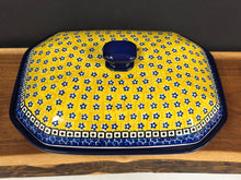 Load image into Gallery viewer, Baker, Covered Casserole, 9.5&quot; x 12&quot; - Sunburst
