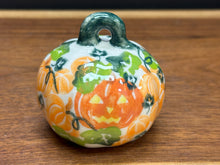 Load image into Gallery viewer, Ornament, Pumpkin Mini - VC372
