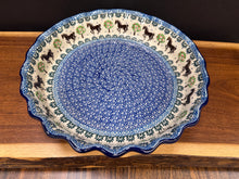 Load image into Gallery viewer, Pie Plate, Fluted 10" - Brown Horse
