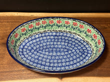 Load image into Gallery viewer, Baker, Oval 9.5&quot; - 1Qt. - Maraschino
