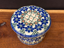 Load image into Gallery viewer, Butter Crock - Primrose
