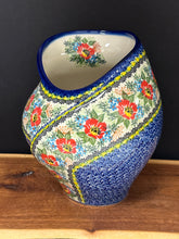 Load image into Gallery viewer, Vase, Tulip - Kalich Red Zinnia
