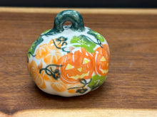 Load image into Gallery viewer, Ornament, Pumpkin Mini - VC372

