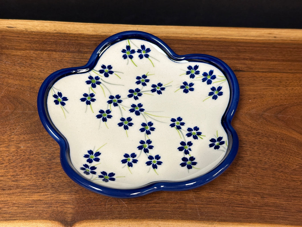 Plate, Flower Shape 6.75”