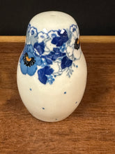 Load image into Gallery viewer, Pepper Shaker, Ice Poppy
