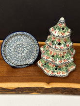 Load image into Gallery viewer, Tree, Luminary 8&quot; - Holly Berry
