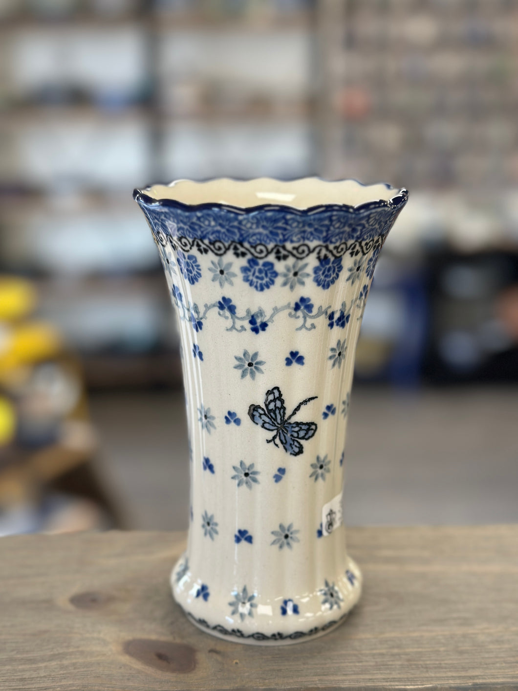 Vase, Fluted, 6.75