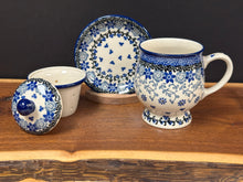 Load image into Gallery viewer, Mug, Tea w/Infuser - Silver Lace

