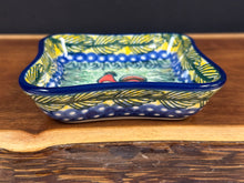 Load image into Gallery viewer, Fluted Dipping Dish - U2663 Rooster
