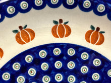 Load image into Gallery viewer, Dinner Plate 10.75”, Pre-Owned - Pumpkins
