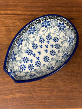 Load image into Gallery viewer, Spoon Rest - Silver Lace
