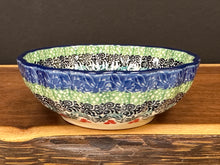 Load image into Gallery viewer, Bowl, Scalloped 4.5" - U5131
