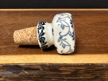 Load image into Gallery viewer, Wine Cork, Square - Silver Lace
