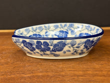 Load image into Gallery viewer, Spoon Rest - Timeless Blue
