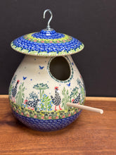 Load image into Gallery viewer, Birdhouse, Kalich Unikat - Polka Chicken
