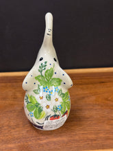 Load image into Gallery viewer, Elephant Ring Holder, Kalich - Strawberry Patch
