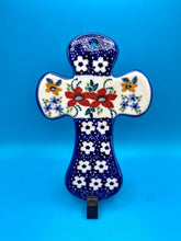 Load image into Gallery viewer, Cross, Manufaktura
