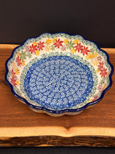 Load image into Gallery viewer, Bowl , Scalloped , 8.25&quot;
