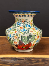 Load image into Gallery viewer, Vase, Fluted Bubble - Amaryllis by Morning
