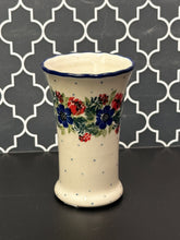 Load image into Gallery viewer, Vase, Small Fluted
