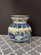 Load image into Gallery viewer, Vase, Bubble, 4.25&quot; Unikat Patterns
