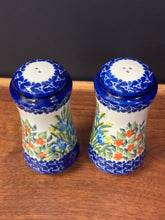 Load image into Gallery viewer, Salt &amp; Pepper Set, Tall Kalich
