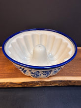 Load image into Gallery viewer, Bundt Pan, Zaklady Blue Ivy
