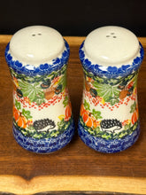 Load image into Gallery viewer, Salt &amp; Pepper Set, Tall Kalich - Hedgehogs in the Pumpkin Patch
