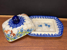 Load image into Gallery viewer, Butter Dish, Wide Kalich - Blue Meadow Horses

