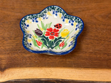 Load image into Gallery viewer, Bowl, Flower Shape - U3787 Ladybug
