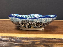 Load image into Gallery viewer, Bowl, Flower Shape - U5098
