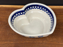 Load image into Gallery viewer, Bowl, Pre-Owned Heart Shaped 6&quot; - Light Blue Pansy
