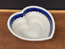 Load image into Gallery viewer, Bowl, Pre-Owned Heart Shaped 6&quot; - Apples &amp; Pears
