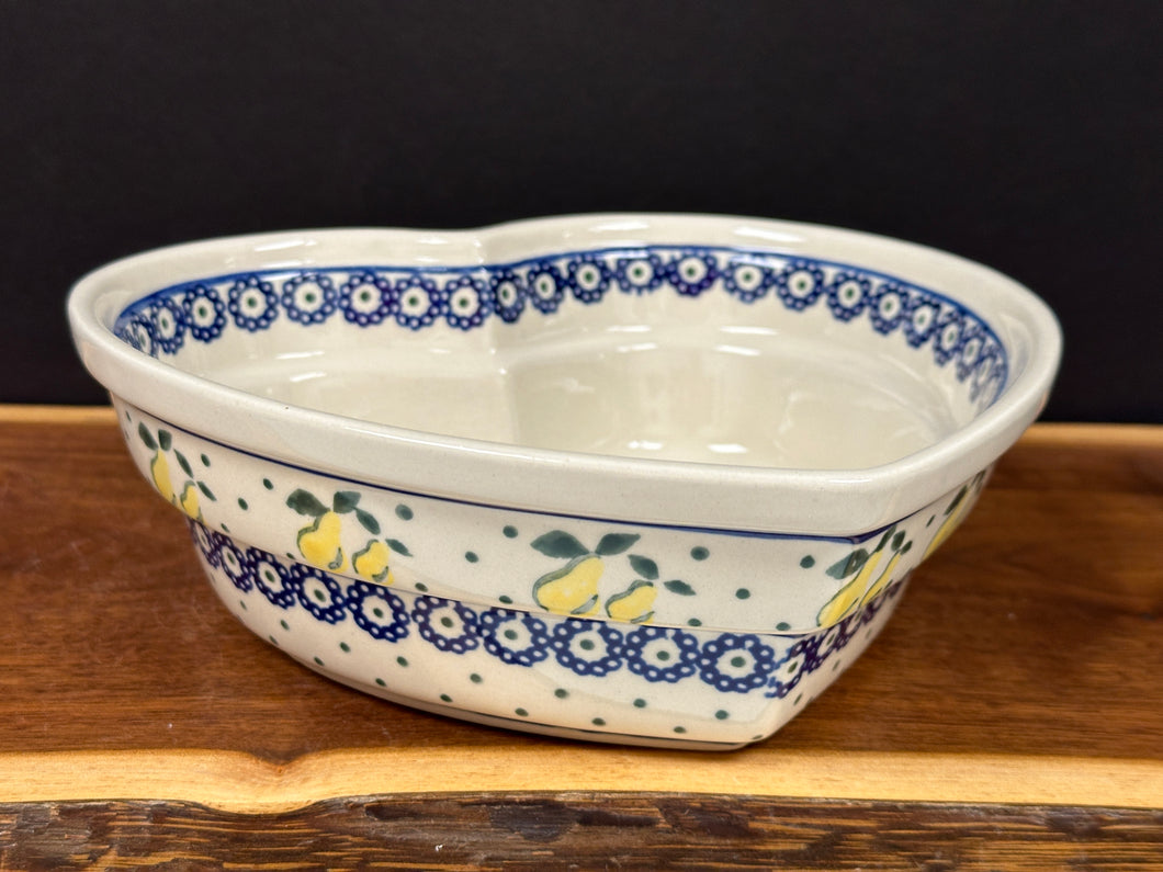 Bowl, Pre-Owned Heart Shaped 8