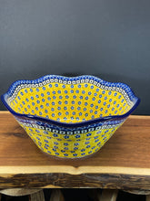 Load image into Gallery viewer, Bowl, Wavy Edge 10&quot;
