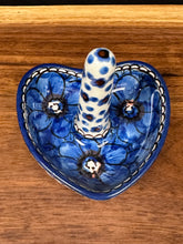 Load image into Gallery viewer, Ring Holder - U408 Blue
