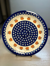Load image into Gallery viewer, Dinner Plate 10.75”, Pre-Owned - Pumpkins
