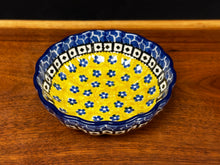 Load image into Gallery viewer, Bowl, Scalloped 4.5&quot; - Sunburst
