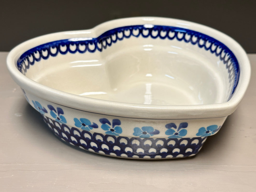 Bowl, Pre-Owned Heart Shaped 8
