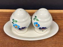Load image into Gallery viewer, Salt &amp; Pepper Set, Pre-Owned - Floral
