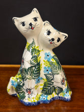 Load image into Gallery viewer, Cat Figurine with Two Cats, Kalich - White Camellias
