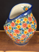 Load image into Gallery viewer, Vase, Tulip - Sunny Fields Art Level 2
