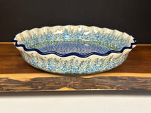 Load image into Gallery viewer, Pie Plate, Fluted 10" - Virginia Blue Bells
