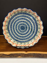 Load image into Gallery viewer, Pie Plate, Fluted 10" - Peach Spring Daisy
