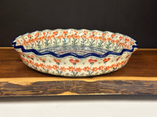Load image into Gallery viewer, Pie Plate, Fluted 10" - Peach Spring Daisy
