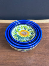 Load image into Gallery viewer, Bowl , Mini Kalich
