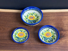 Load image into Gallery viewer, Bowl , Mini Kalich
